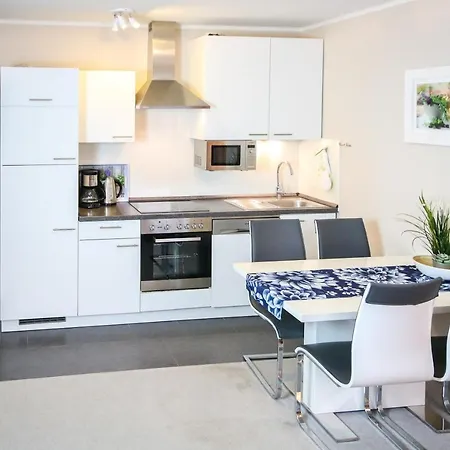 Haus Shiralee - Warnemuende * ロストック