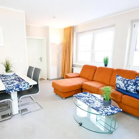 Haus Shiralee - Warnemuende Росток