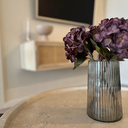 Haus Shiralee - Warnemuende * Росток