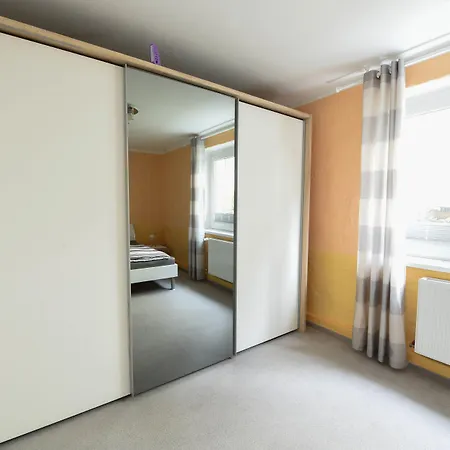 Haus Shiralee - Warnemuende *