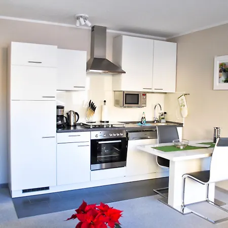 Haus Shiralee - Warnemuende *