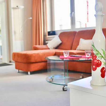 Haus Shiralee - Warnemuende * Росток