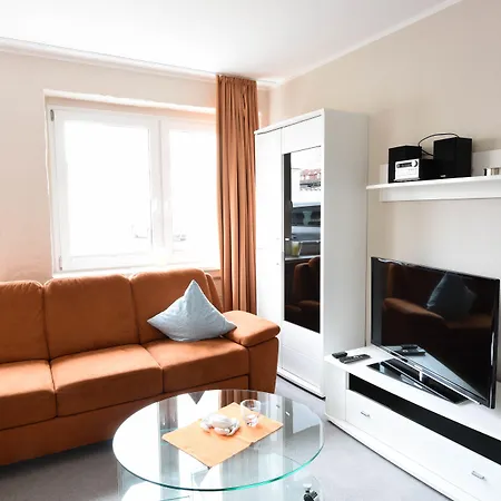 Haus Shiralee - Warnemuende *