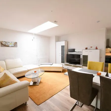 Apartment Haus Shiralee - Warnemuende *