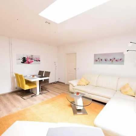 Apartment Haus Shiralee - Warnemuende