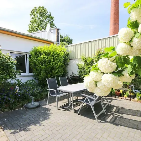 Haus Shiralee - Warnemuende 아파트 로스토크