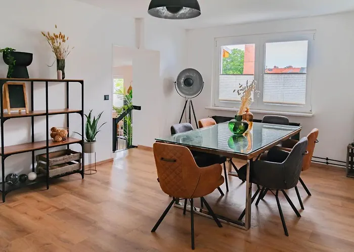 Haus Shiralee - Warnemuende *