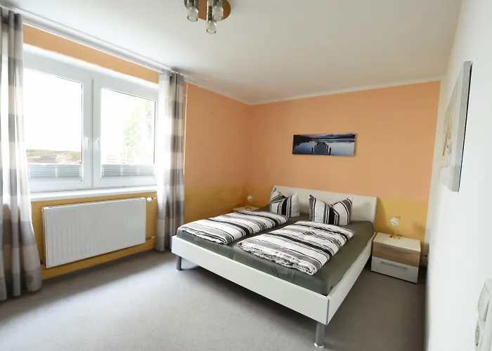 Haus Shiralee - Warnemuende *