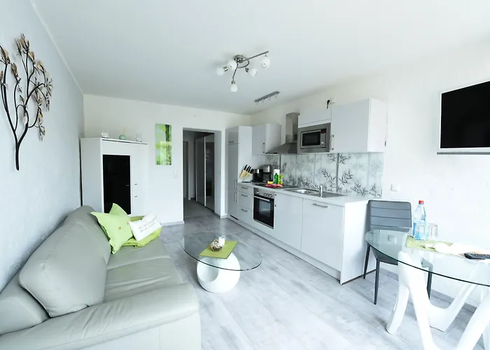 Haus Shiralee - Warnemuende Apartament