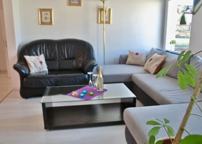 Haus Shiralee - Warnemuende *